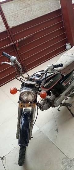 Honda cd70 classic japan antique in new condition