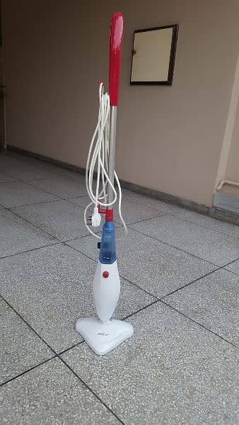 steam cleaner / mop 1