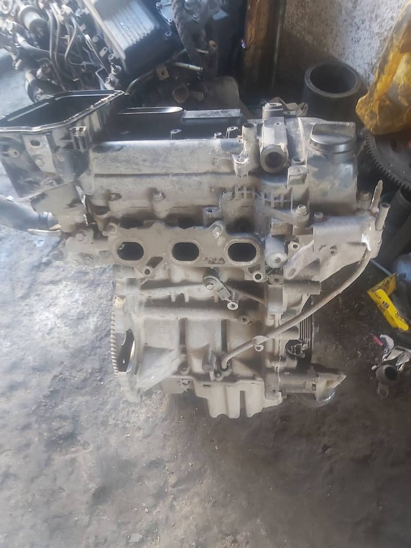 Vitz 1kr engine assembly and 96 corolla accessories for sale 9