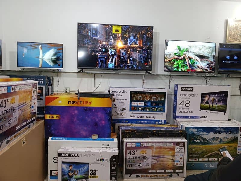 32,,inch Samsung Smart 8k UHD LED TV 3 years warranty 03227191508 2