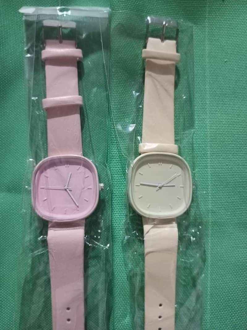Ladies Classic watches available in different designs 1