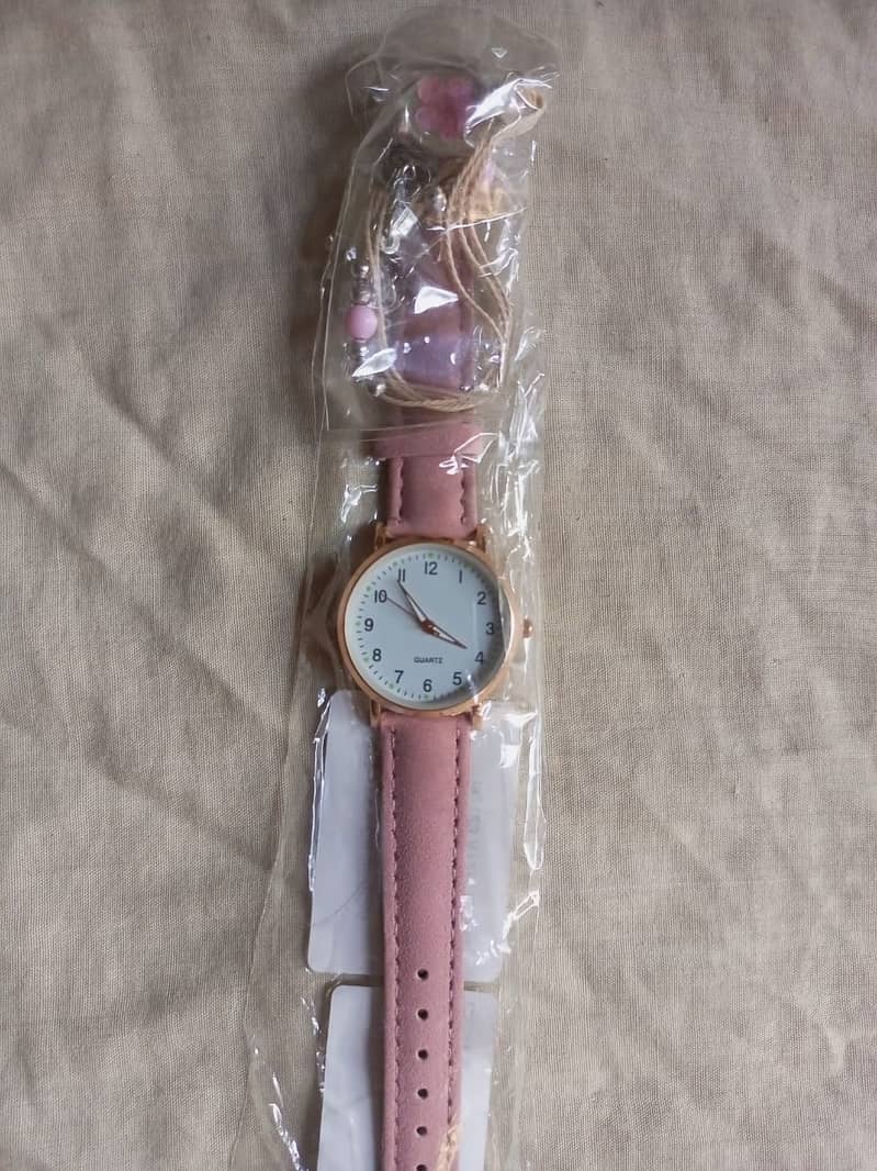 Ladies Classic watches available in different designs 10