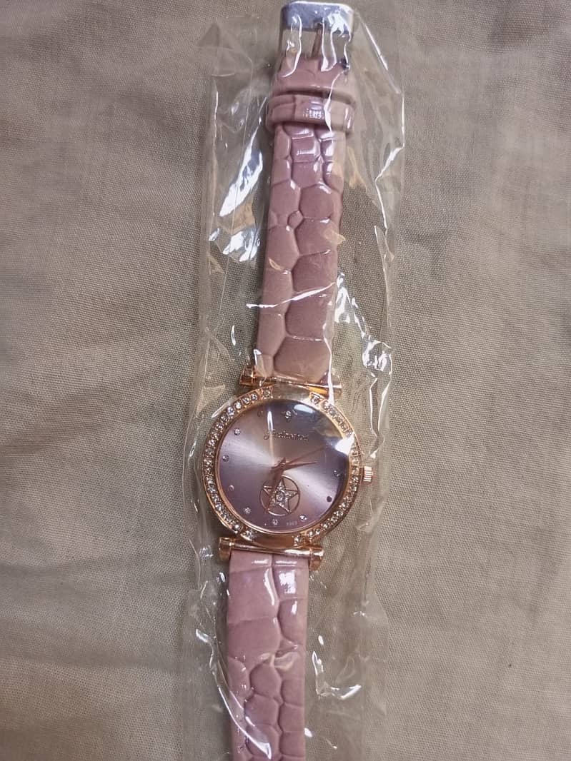 Ladies Classic watches available in different designs 17
