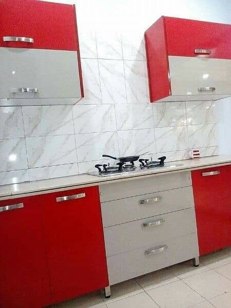 kitchen cabinet and Granite 3