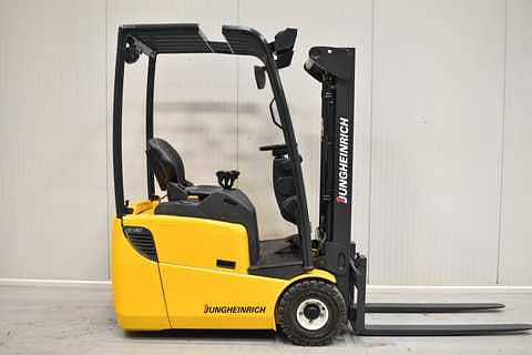 Forklift Rental 2