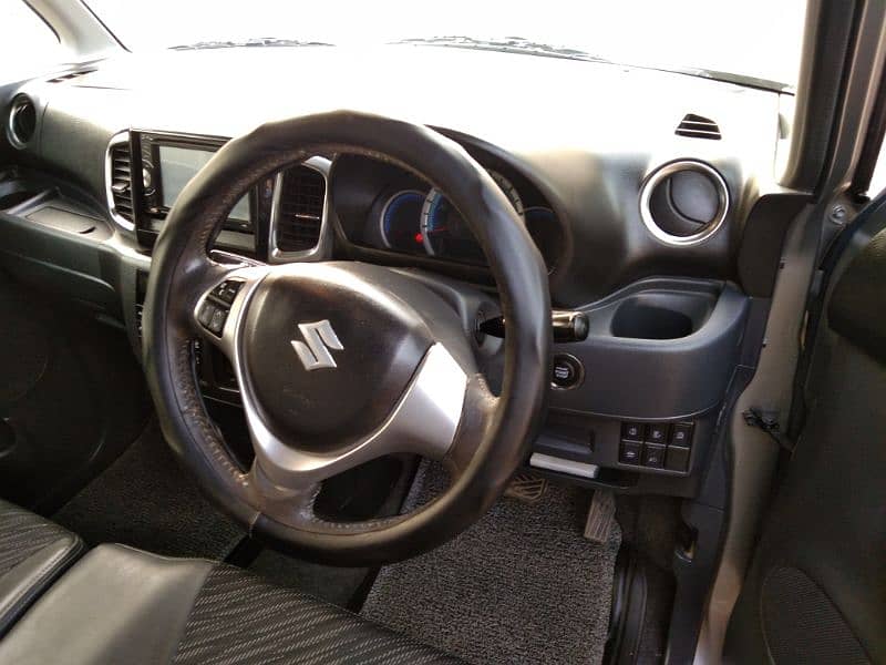 Suzuki Spacia Custom 15/18, Full Options & Genuine, Low Mileage 14