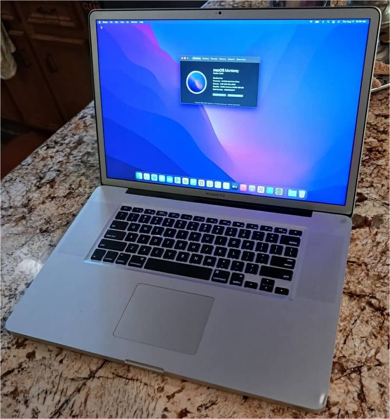 Macbook Pro, Mid 2009, 17 inch, 2.8 Ghz, RAM 4GB, Windows & Mac Instal 0