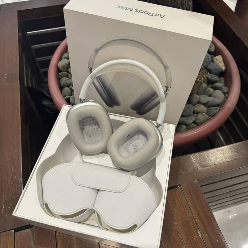 APPLE AIRPOD MAX (WITH FREE DELIVERY ALL ACROSS PAKISTAN) 3