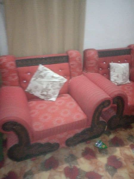 7setr sofa set for sale very good condition 2