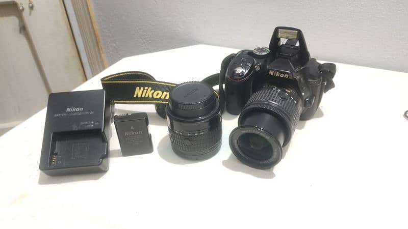Nikon - D5300 with all accessories. box, double 18/55 VR lens. 0