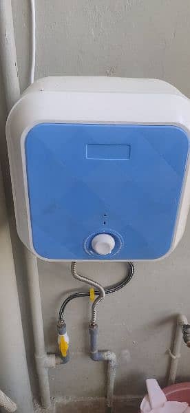 Electric Instant Gyser for sale 3