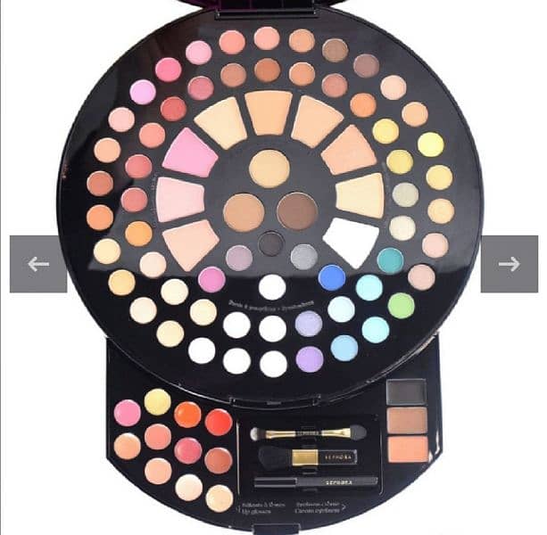 Branded makeup palette ''Sephora Wild wishes '' 1