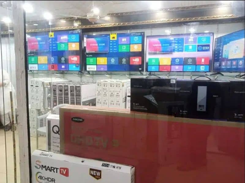28 INCH Q LED TV SAMSUNG 4K UHD IPS DISPLAY 3 YEAR WARaNTY 03221257237 4