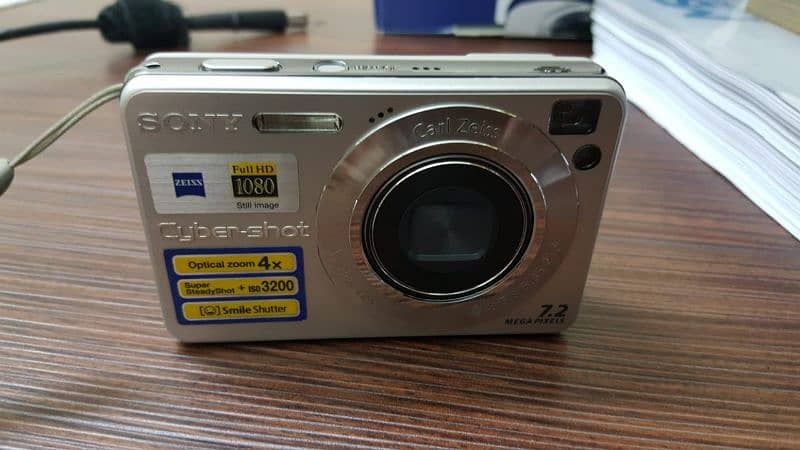 Sony Cybershot Camera (Made in Japan) 6