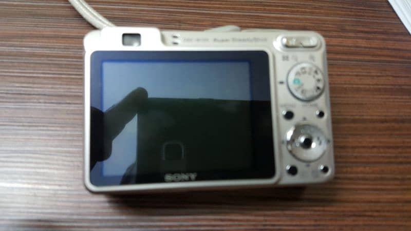 Sony Cybershot Camera (Made in Japan) 14