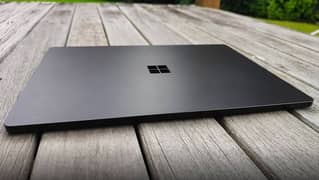 Microsoft Surface Laptop 0