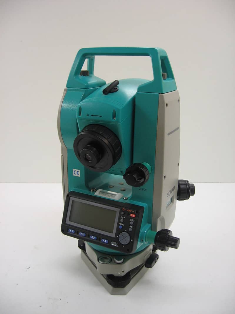 SOKKIA Total Station Set 510 AUTO LEVEL B40A 6