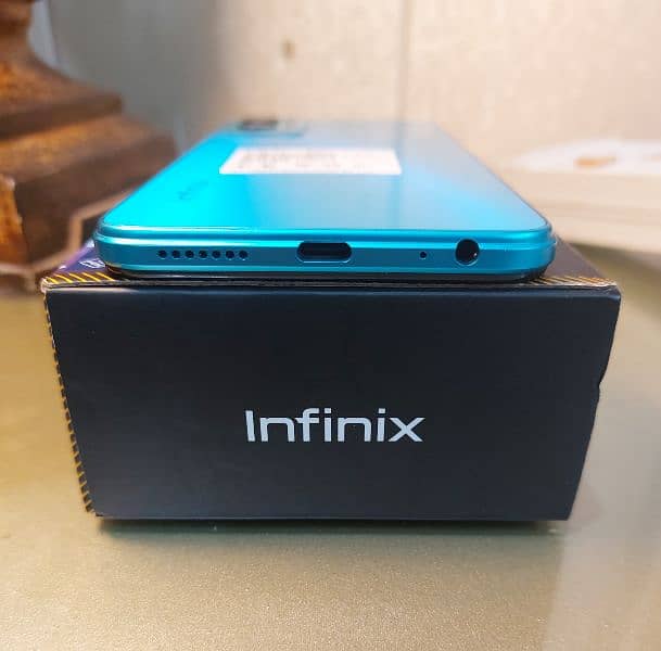 Infinix Hot 12 6/128gb Blue 5