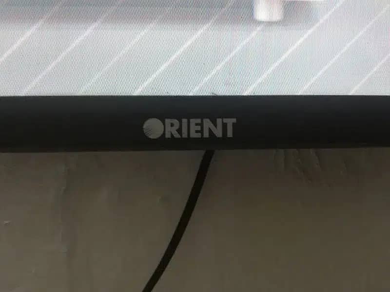 Orient LED 40 Inches with andriod Box 300-8098-758 1
