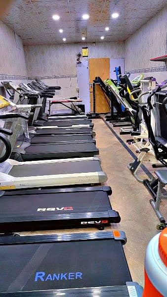 Treadmill elleptical bench press exercise cycle walking running cardio 3