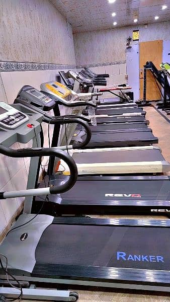Treadmill elleptical bench press exercise cycle walking running cardio 4