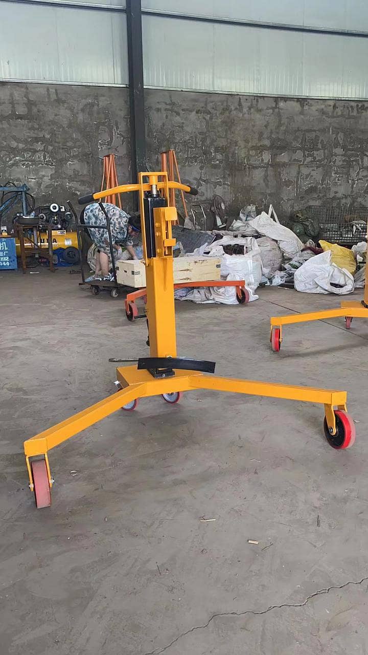 250Kg Manual Drum Trolleys / Drum Lifters for Sale in Karachi Pakistan 13