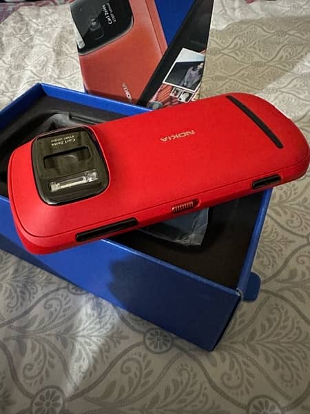 Nokia 808 PTA 0