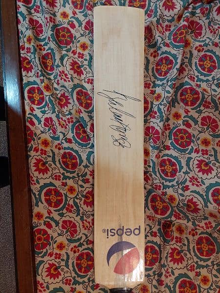 Babar Azam Signed Bat by Pepsi 1