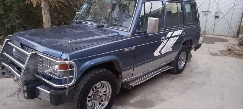 Pajero 5 Door Excellent Condition (Chasis/Frame not Included) 0