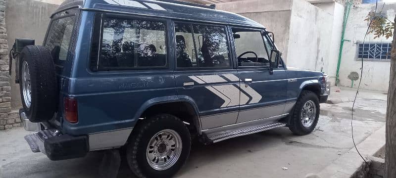 Pajero 5 Door Excellent Condition (Chasis/Frame not Included) 7