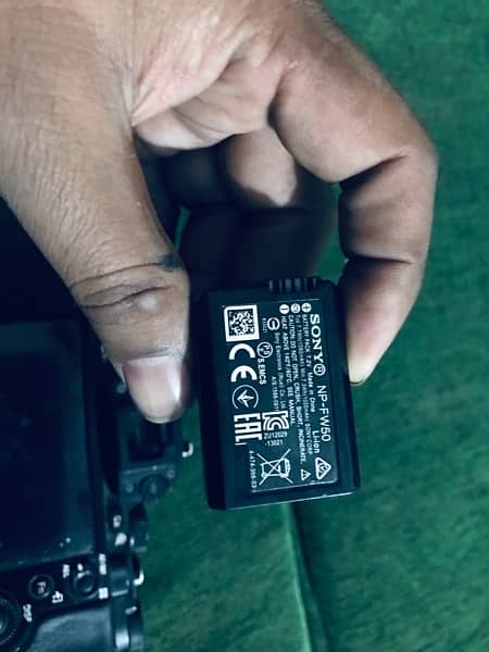 Sony A7 full-frame body good condition 5