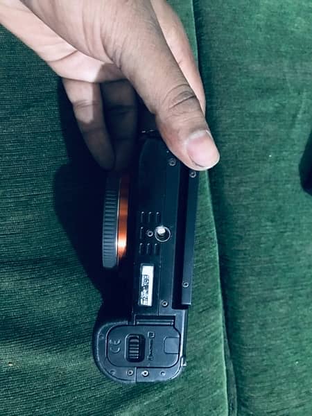 Sony A7 full-frame body good condition 6