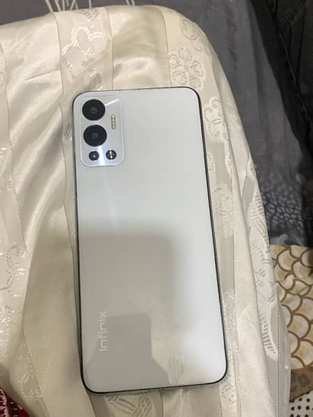 Infinix hot 12   6+5/128 with box and charger 2