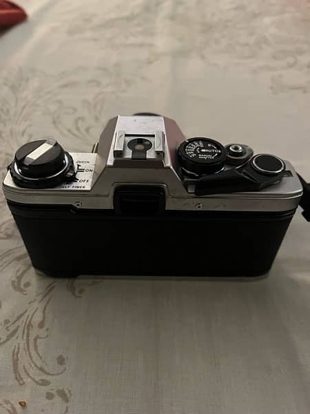 Olympus OM10 - 35mm Film Camera 3