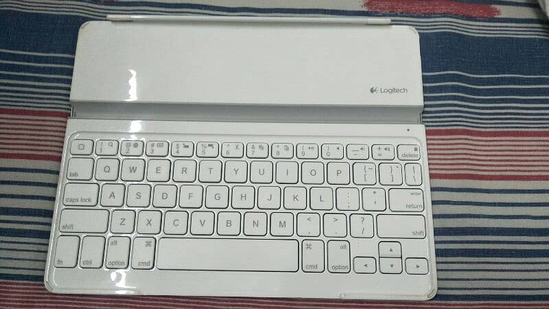 Logitech Wireless Keyboard 0