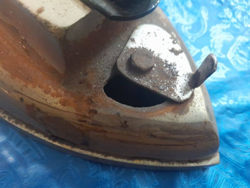 Gas Iron good condition full running 6