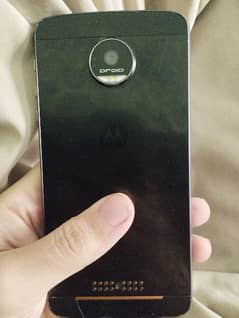 selling Moto z force