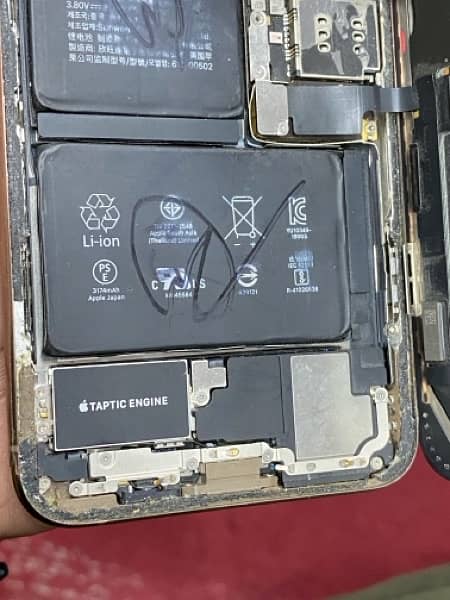 iPhone Xs Max genuine spare parts 13