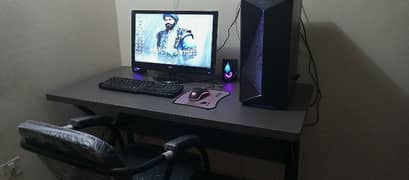 gaming PC complete set with brand new table and chair