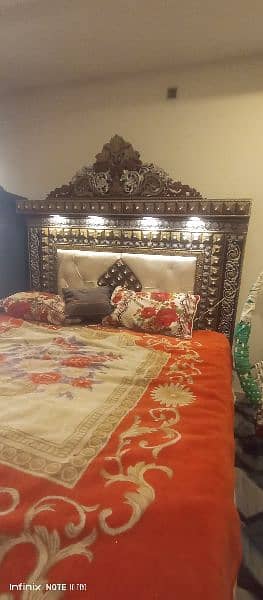 king size bed for sale in good condition 0