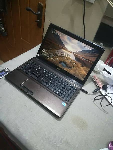 Laptop for sale 4GB Ram 320 GB  ROM .  Better than Dell. hp. lenavo 1