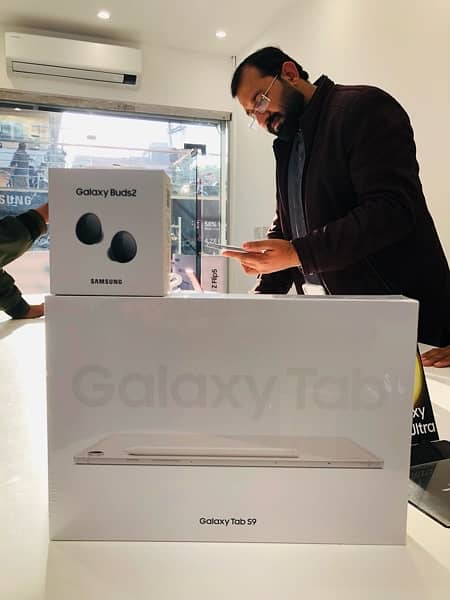 Samsung Galaxy Tab S9 12/256GB Brand New (Model:SM-710) 0