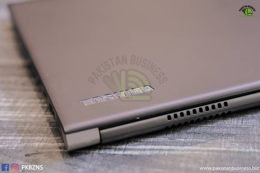 TOSHIBA PORTEGE Z30 A & C - Faster Performance with Style - Laptop 3