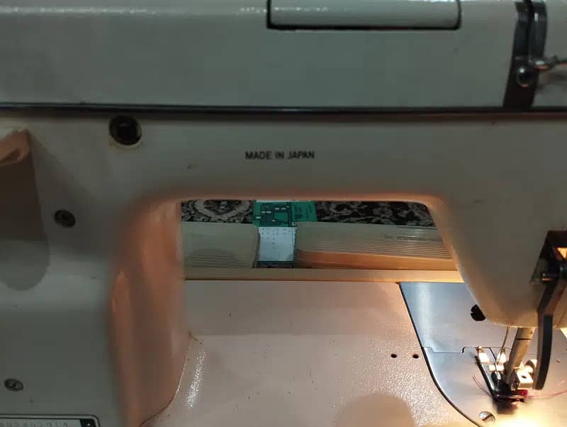 ORIGINAL JAPANESE JANOME EMBROIDERY & SEWING MACHINE 1