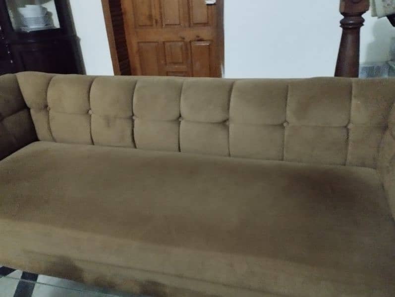 chester field 7 seater sofa set for sale with excellent condition 0