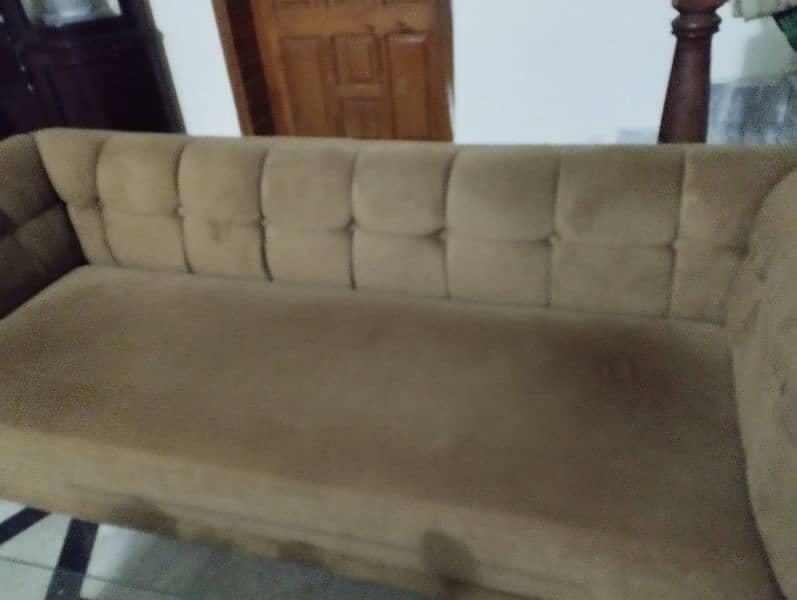 chester field 7 seater sofa set for sale with excellent condition 1