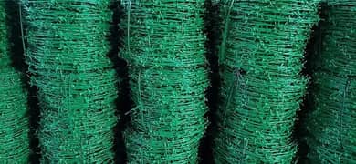 Razor Wire / Barbed Mesh / Chain Link / Electric Fence / Cedar Fence 0