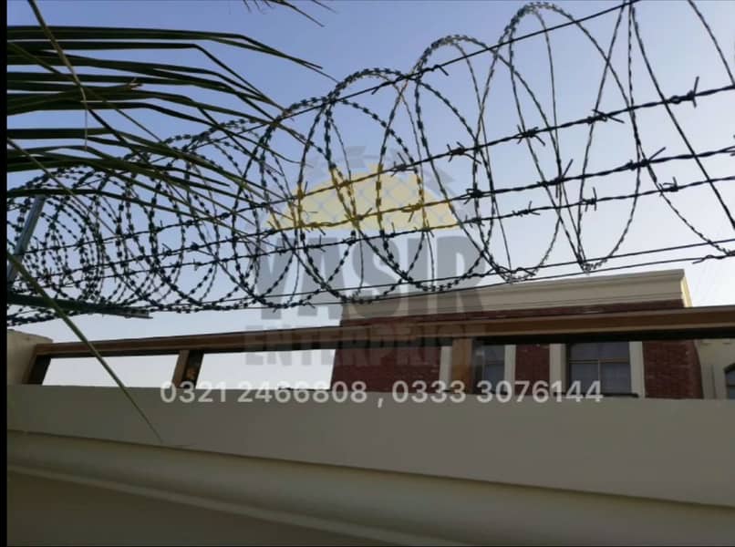 Razor Wire / Barbed Mesh / Chain Link / Electric Fence / Cedar Fence 4