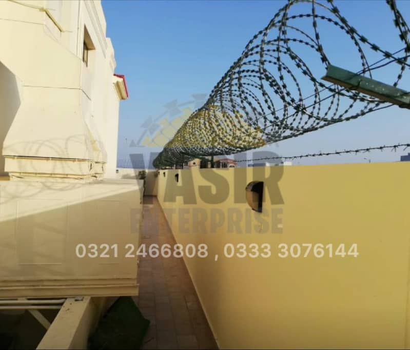 Razor Wire / Barbed Mesh / Chain Link / Electric Fence / Cedar Fence 9