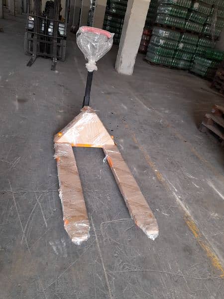 Hand Pallet Trucks Trolleys Lifters Available For Sale 5